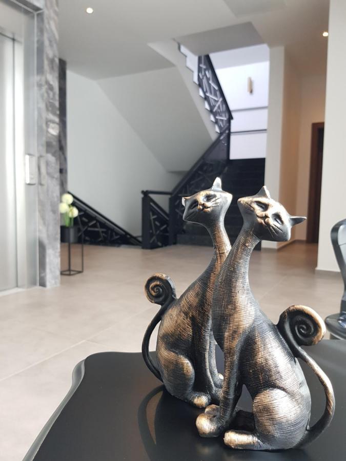 My Hotel Призрен Экстерьер фото