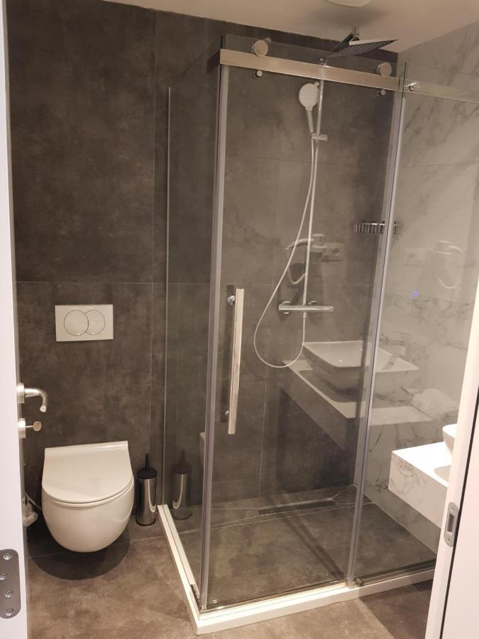 My Hotel Призрен Экстерьер фото