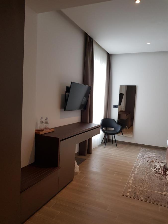 My Hotel Призрен Экстерьер фото